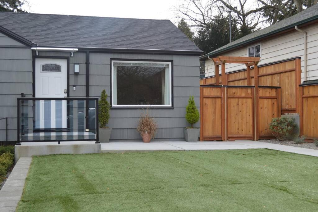Cozy Crown Hill Carkeek Cottage W/3 Beds, Full Kitchen & Backyard In North Seattle Exteriör bild