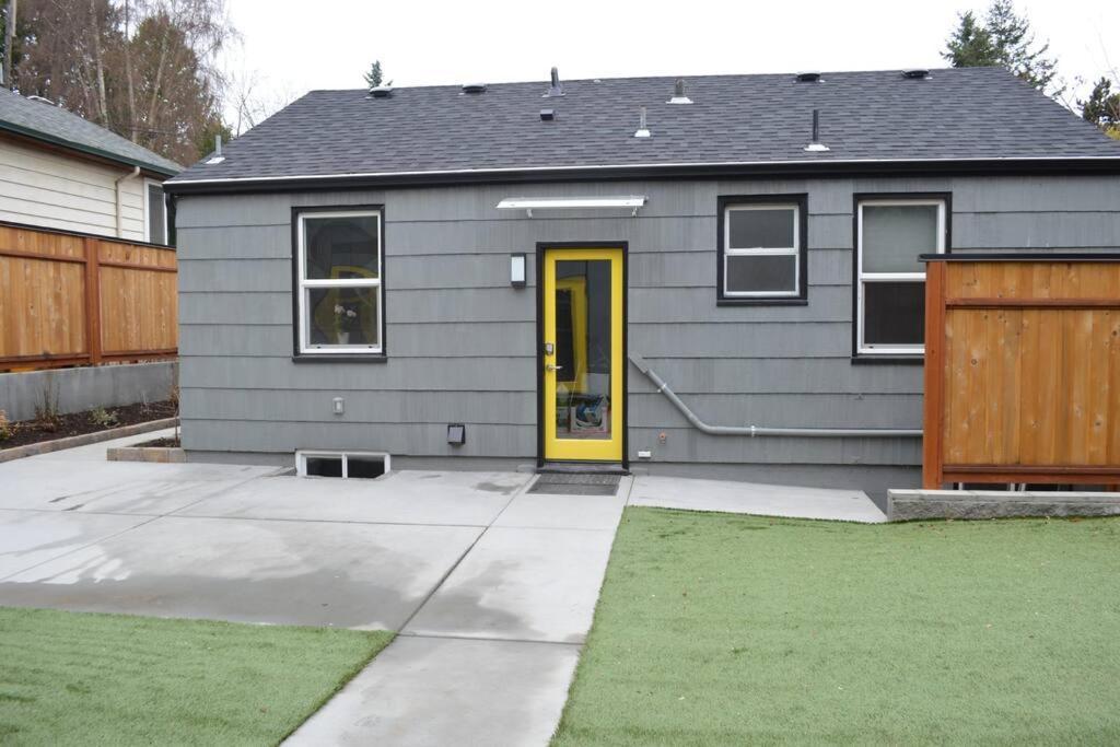 Cozy Crown Hill Carkeek Cottage W/3 Beds, Full Kitchen & Backyard In North Seattle Exteriör bild