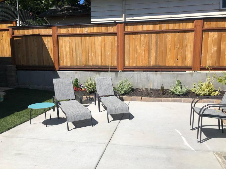 Cozy Crown Hill Carkeek Cottage W/3 Beds, Full Kitchen & Backyard In North Seattle Exteriör bild