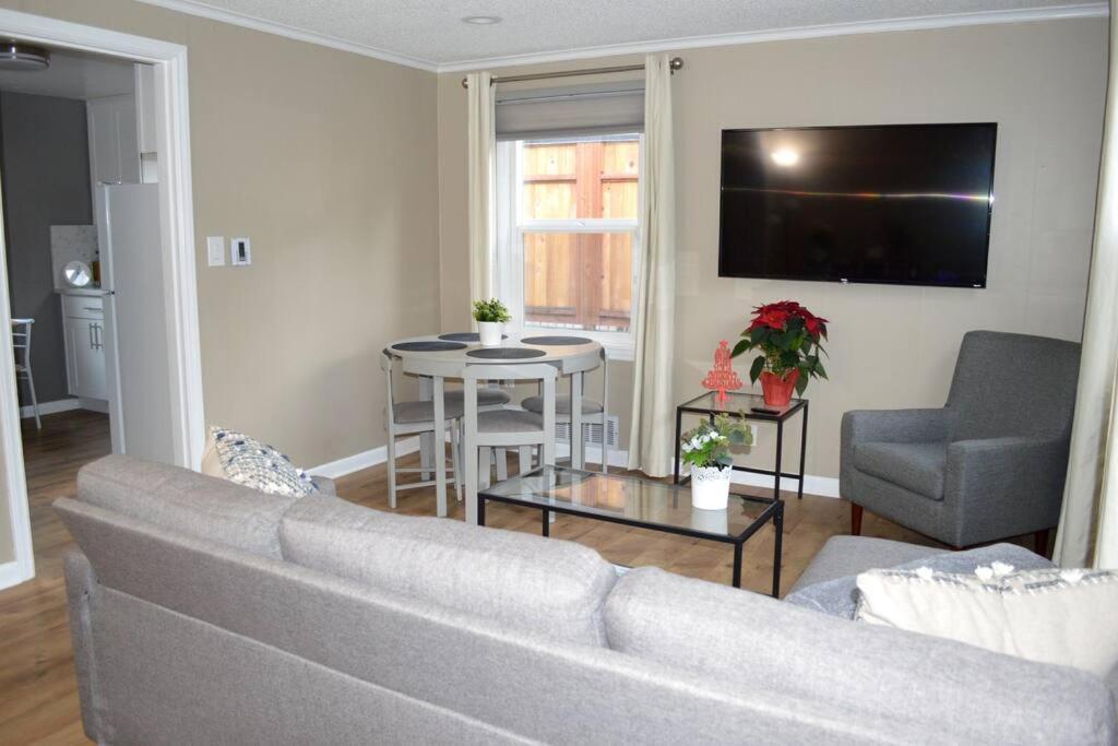 Cozy Crown Hill Carkeek Cottage W/3 Beds, Full Kitchen & Backyard In North Seattle Exteriör bild