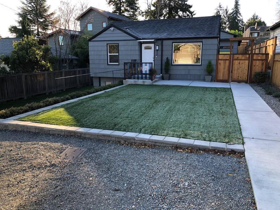 Cozy Crown Hill Carkeek Cottage W/3 Beds, Full Kitchen & Backyard In North Seattle Exteriör bild