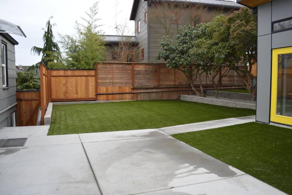 Cozy Crown Hill Carkeek Cottage W/3 Beds, Full Kitchen & Backyard In North Seattle Exteriör bild